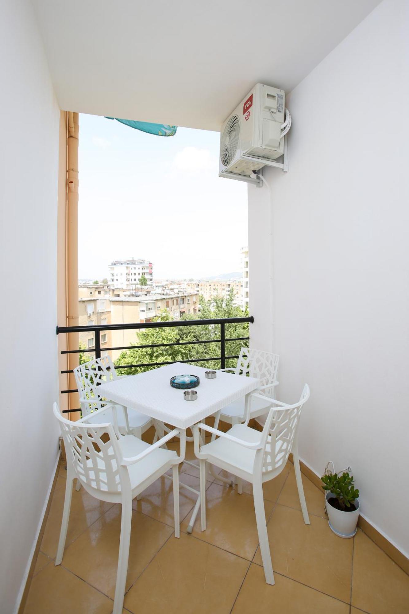 Apartment Anemone *